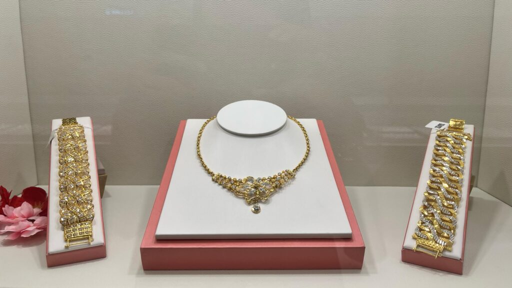 Emas aset pilihan wanita PG Jewel