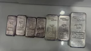 Item Silver Public Gold